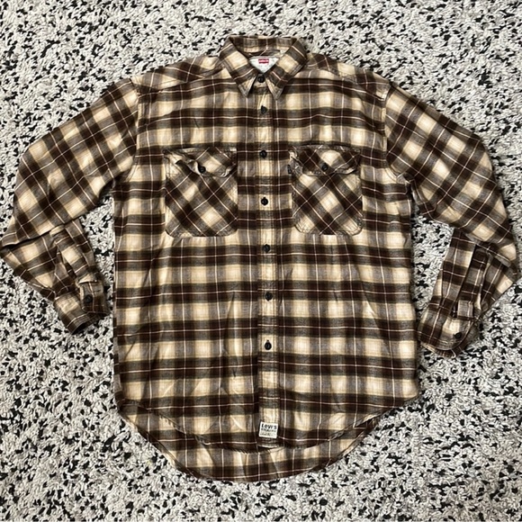 Levi's Long Sleeve Brown Plaid Lightweight Flannel Button Down Shirt Men's Small - Picture 1 of 11